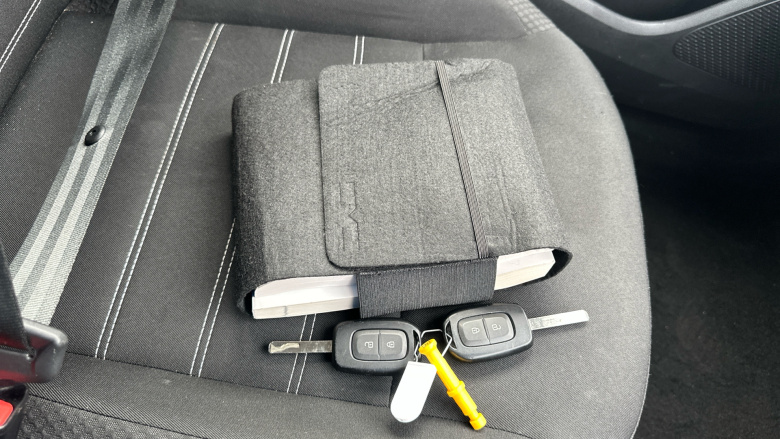 Dacia Duster 1.0 TCe 100 Comfort 5dr Bi Fuel Estate